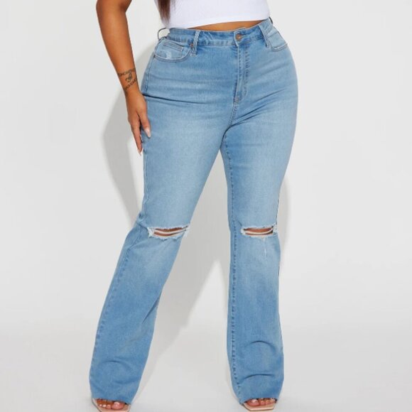 Fashion Nova Denim - NWT Light Wash Bootcut Ripped Jeans Curvy Stretch